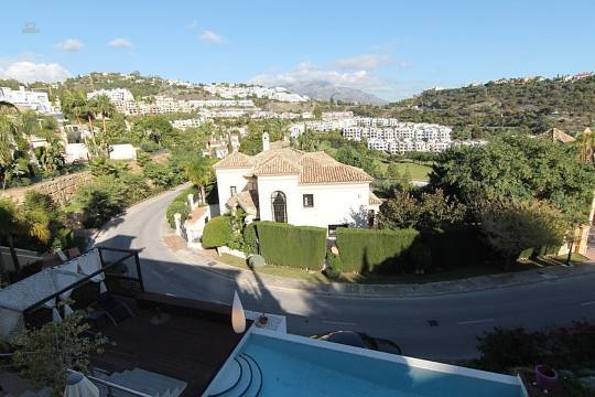Luxus-Villa in Los Arqueros R2807132