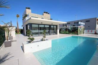 Villa For Sale in San Miguel de Salinas, Alicante 