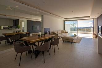 Thumbnail von Villa For Sale in Nueva Andalucia, Málaga
