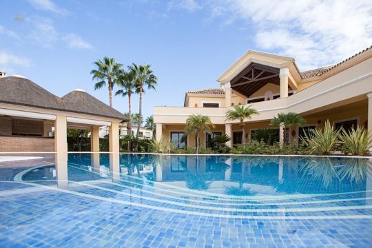 Luxus-Villa in El Rosario R2605664 