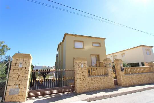 Villa For Sale in Calpe, Alicante 