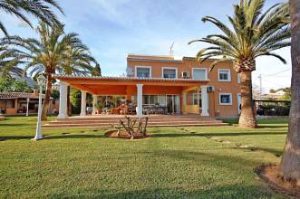 Villa For Sale in Javea, Alicante