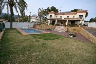 Luxus-Villa in Marbella R2865947
