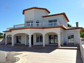 Villa For Sale in Moraira, Alicante