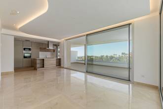Apartment For Salle in Los Arqueros, Málaga