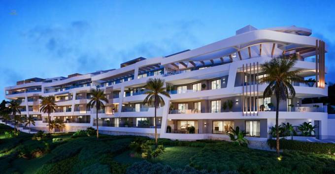 Apartment For Sale in Guadalmina Alta, Málaga