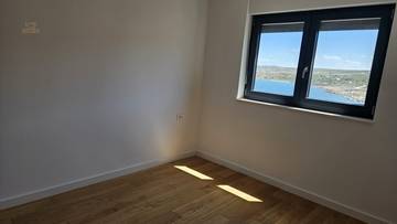 Thumbnail von Modern penthouses on the top floor with a roof terrace and pool right by the sea