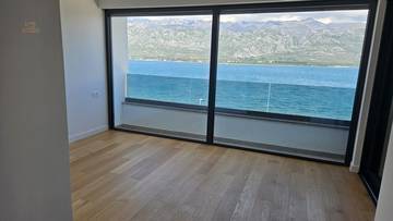 Thumbnail von Modern penthouses on the top floor with a roof terrace and pool right by the sea