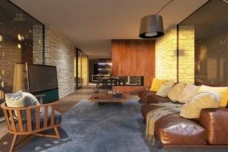 Thumbnail von Modern new-build villa with pool and sea view