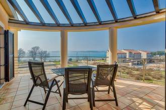 Villa in attraktiver Lage nahe dem Meer