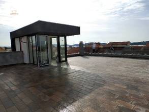Moderne Neubauwohnung mit eigener Dachterrasse und schönem Meerblick