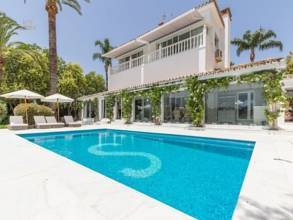 Luxus-Villa in Nueva Andalucia R2867111