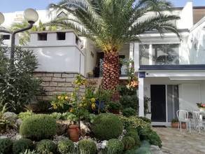 Thumbnail von Terraced house in an attractive location near the sea