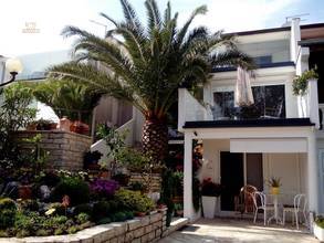 Thumbnail von Terraced house in an attractive location near the sea