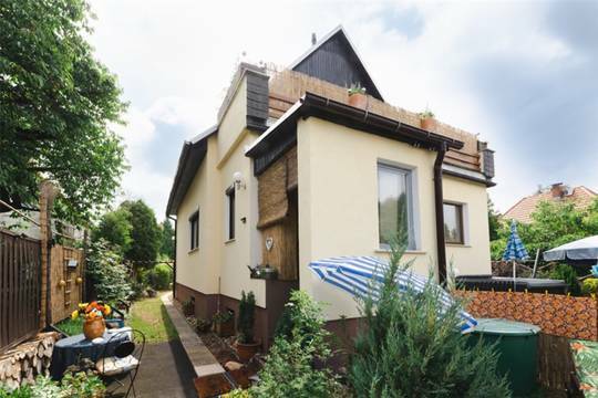 Gepflegtes EFH mit Einliegerwohnung in ruhiger und gefragter Wohnlage