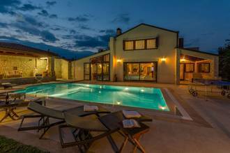 Thumbnail von Mediterranean villa with swimming pool and sea view