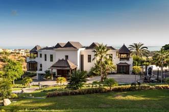Luxus-Villa in Sierra Blanca R2853677