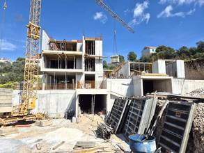 Thumbnail von Modern new-build apartments (top floor) with community pool