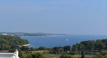 Appartement-Villa mit 13 Wohneinheiten und Meerblick