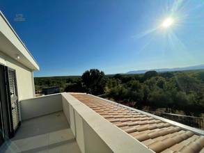 Thumbnail von New villa with Mediterranean elements and swimming pool in panoramic location with sea view