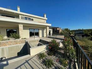Thumbnail von New villa with Mediterranean elements and swimming pool in panoramic location with sea view