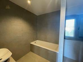 Thumbnail von New villa with Mediterranean elements and swimming pool in panoramic location with sea view