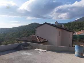 Thumbnail von Neues Haus mit Swimmingpool und Meerblick