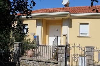 Thumbnail von Villa im mediterranen Stil in der Nähe zum Meer