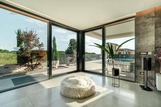 Thumbnail von Moderne Luxusvilla mit Swimmingpool und Meerblick, Region Porec