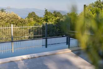 Thumbnail von Großzügige Villa mit Pool und Meerblick
