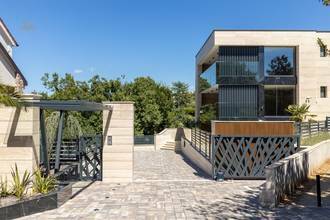 Thumbnail von Modernes Luxus-Appartement mit Pool