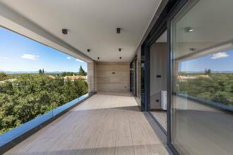 Thumbnail von Modernes Luxus-Penthouse mit Pool und Meerblick