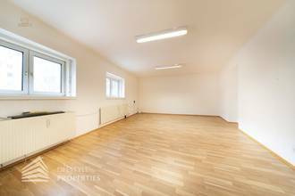 Исключительный офис/практика с 2 комнатами, недалеко от Landstraße