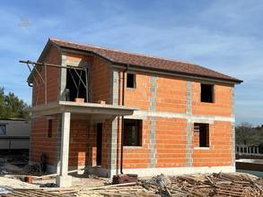 Thumbnail von New construction in Mediterranean style with swimming pool