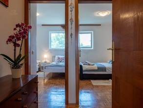 Thumbnail von Semi-detached house with four apartments