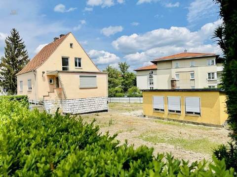 Einfamilienhaus mit Bauland in Dresden Leubnitz-Neuostra zum Kauf