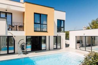 Thumbnail von Modern new build with beautiful sea view
