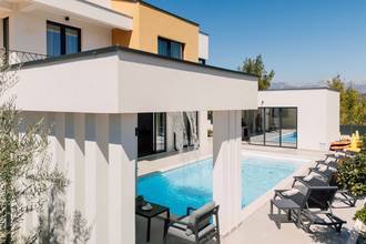 Thumbnail von Modern new build with beautiful sea view