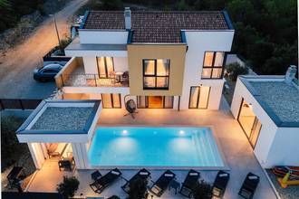 Thumbnail von Modern new build with beautiful sea view