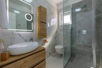 Thumbnail von Apartment villa in an attractive location near the sea, Rogoznica region