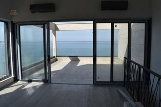 Thumbnail von Modernes Penthouse direkt am Meer