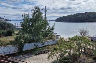 Thumbnail von House in the front row facing the sea
