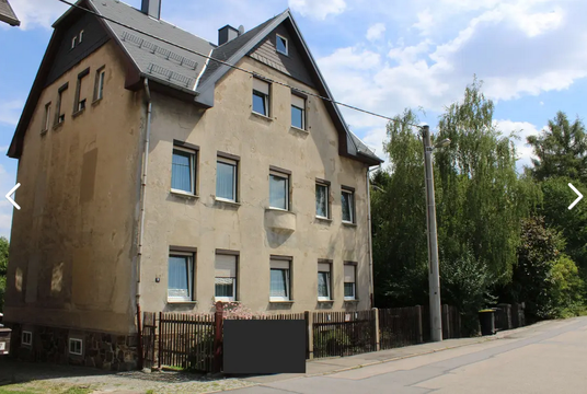 Wohnhaus mit Einliegerwohnung, Nebengelass und herrlichem Grundstück zum Verkauf in Limbach-Oberfroh