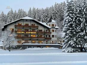 Romantic hotel in the mountains with expansion and development potential