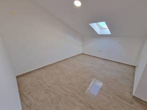 Thumbnail von Modern attic apartment with beautiful sea view