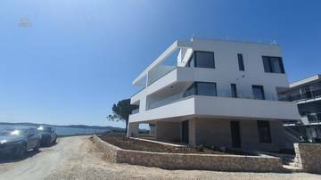 Thumbnail von Newly built apartments directly on the sea - with roof terrace