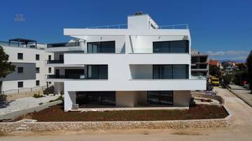 Thumbnail von Newly built apartments directly on the sea - with roof terrace