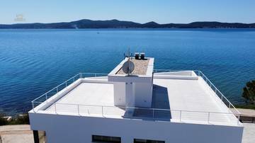 Thumbnail von Newly built apartments directly on the sea - with roof terrace