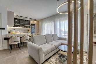 Thumbnail von Maisonettewohnung mit Garten, Swimmingpool und Meerblick