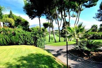 Thumbnail von villa for sale in - Nueva Andalucia